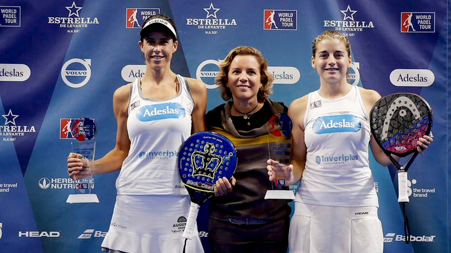 Alejandra Salazar y Marta Marrero