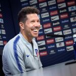 El entrenador del Atlético de Madrid Diego Pablo Simeone, durante la rueda de prensa celebrada esta mañana en la Ciudad Deportiva de Majadahonda