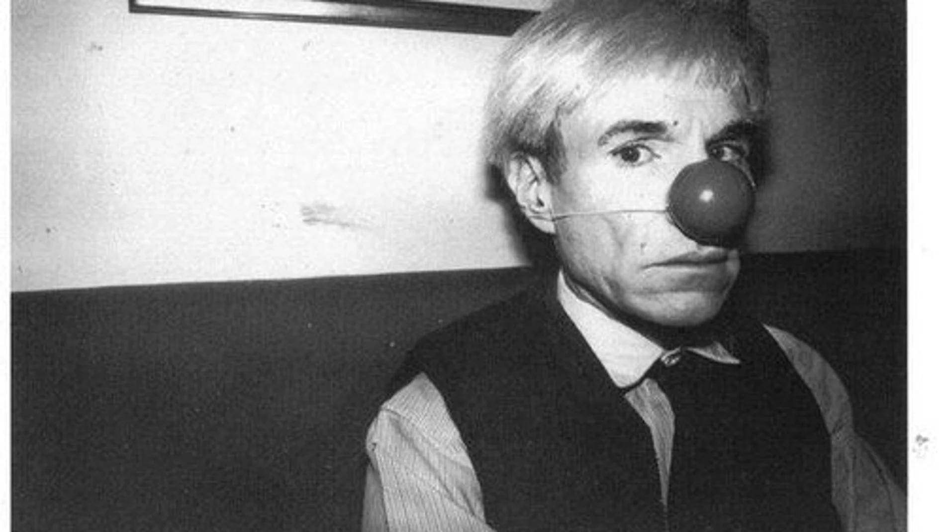 La excéntrica y única figura de Andy Warhol continúa vigente y en expansión