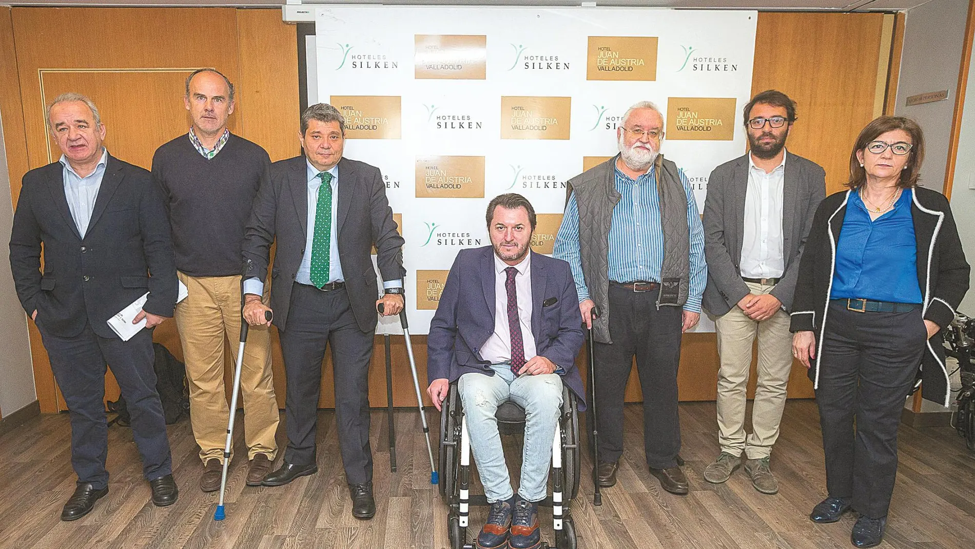 De izquierda a derecha, José María Martínez, Jesús Martínez-Sagarra, Juan José Laguna, Francisco Sardón, Gregorio García, Pablo Sánchez y Begoña Grijalvo/Dos Santos