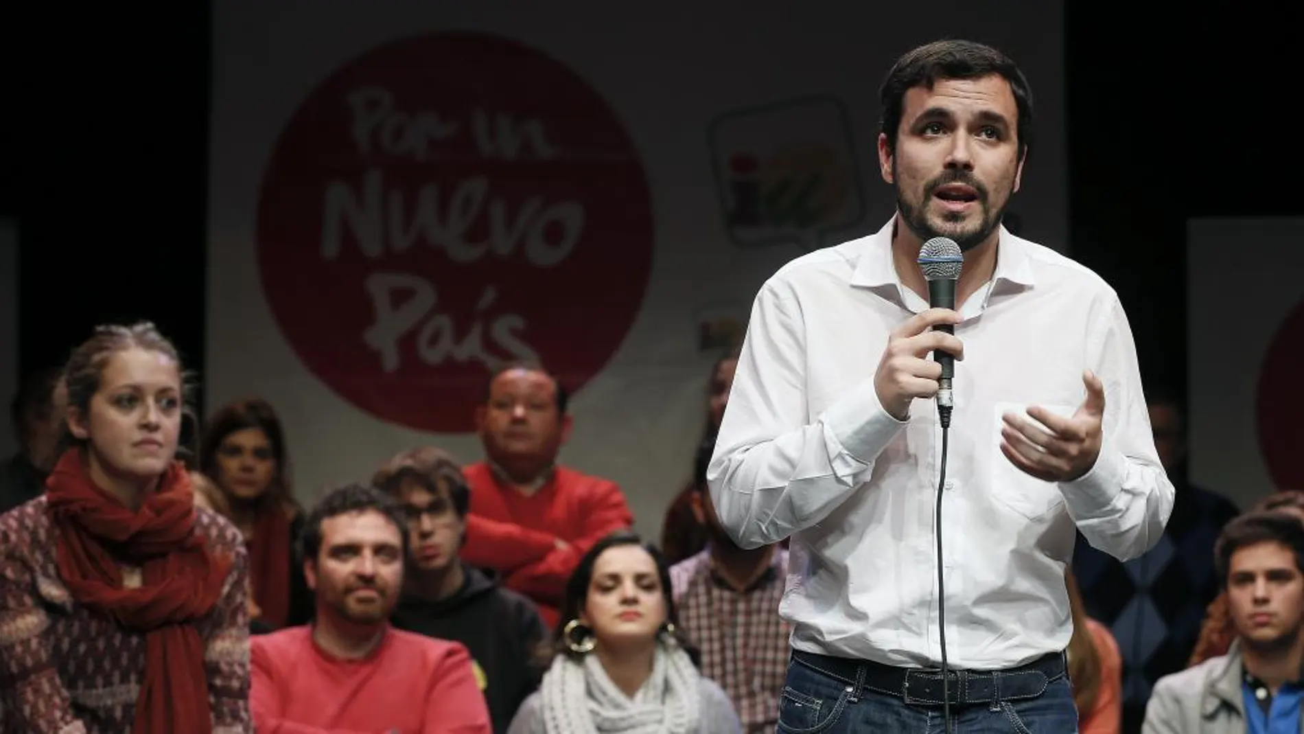 El candidato a la Presidencia por Unidad Popular, Alberto Garzón, durante su intervención en un acto público en Sevilla.