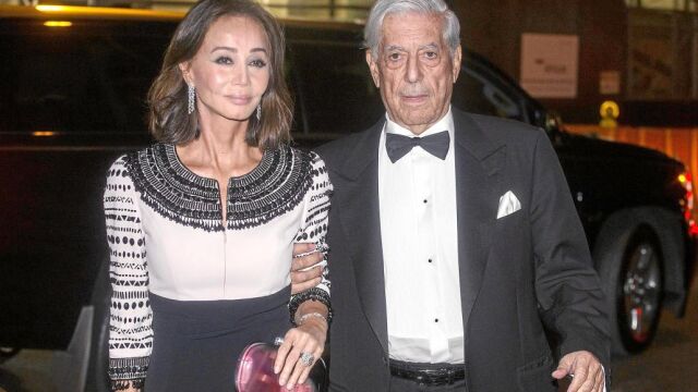La pareja, cuya relación no fue bien acogida en el país andino, afronta su primera visita a la patria del Nobel
