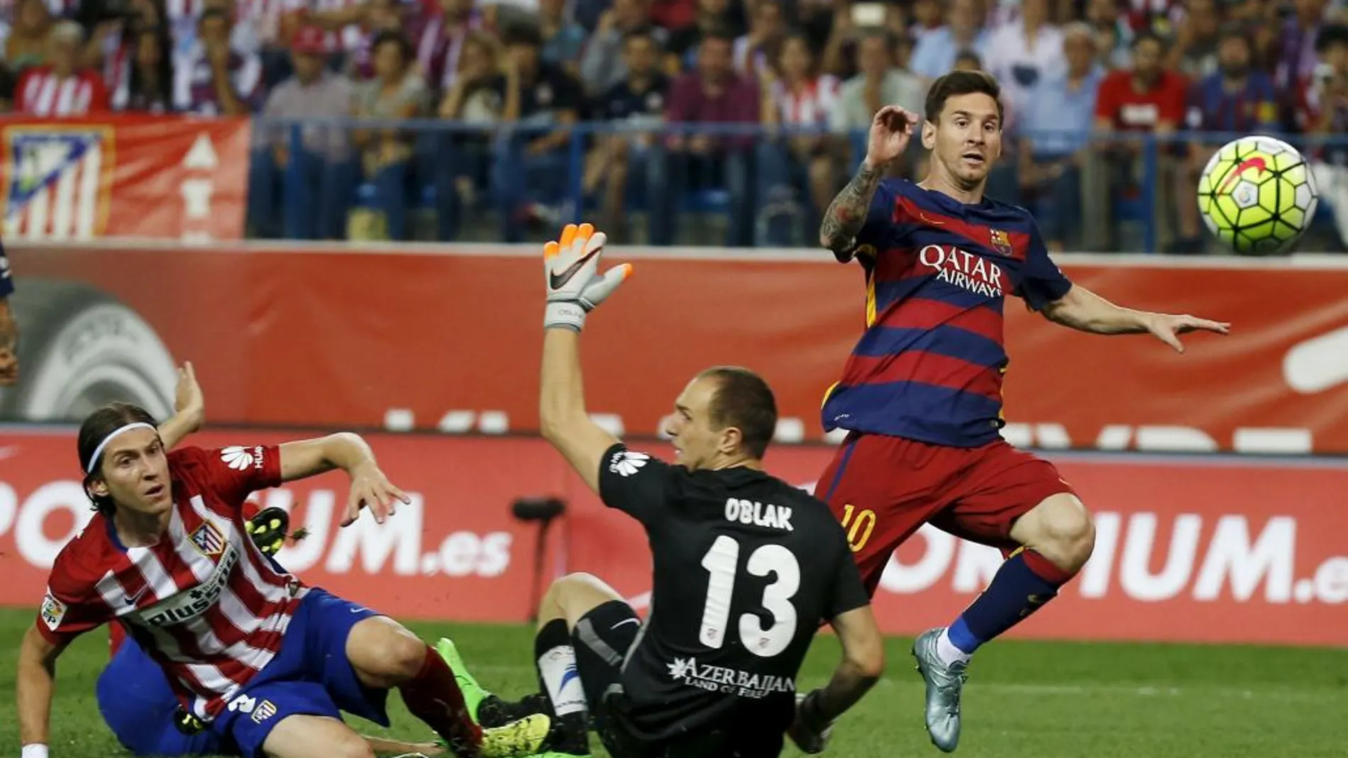 Lionel Messi marca el segundo gol de su equipo