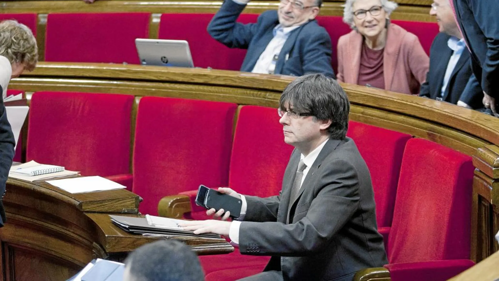 Carles Puigdemont iniciará su ronda de contactos con la líder de la oposición, Inés Arrimadas