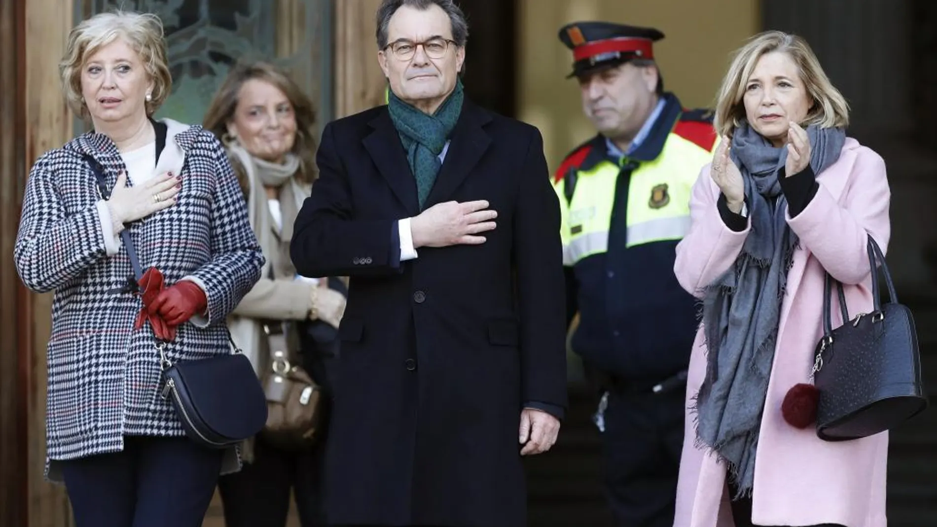 Fotografía de archivo del expresidente de la Generalitat Artur Mas, la exvicepresidenta Joana Ortega y la exconsellera Irene Rigau