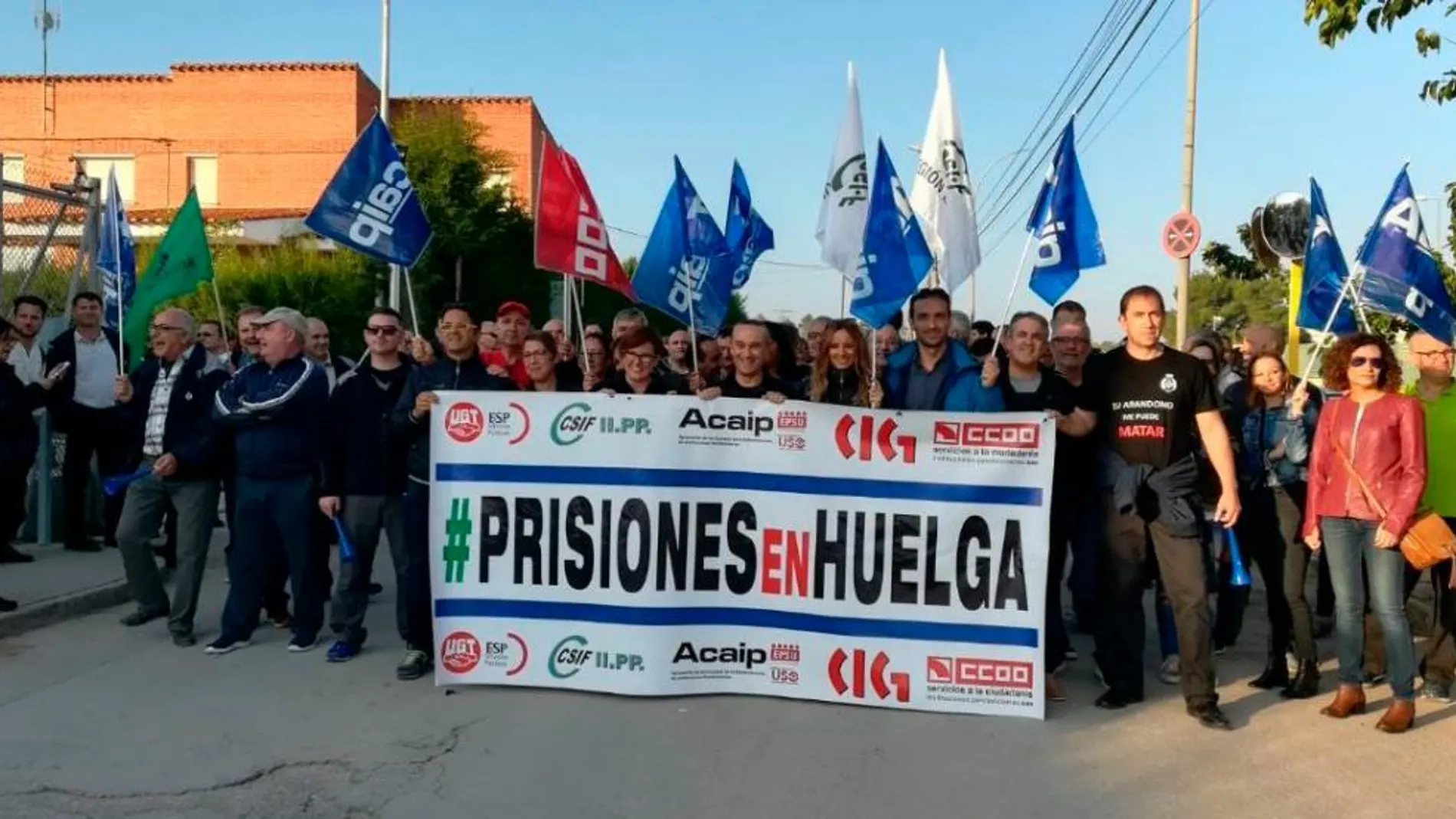Representantes sindicales se manifestaron el pasado 24 de octubre en la Región de Murcia para exigir una mejora de las condiciones laborales y salariales de las instituciones penitenciarias