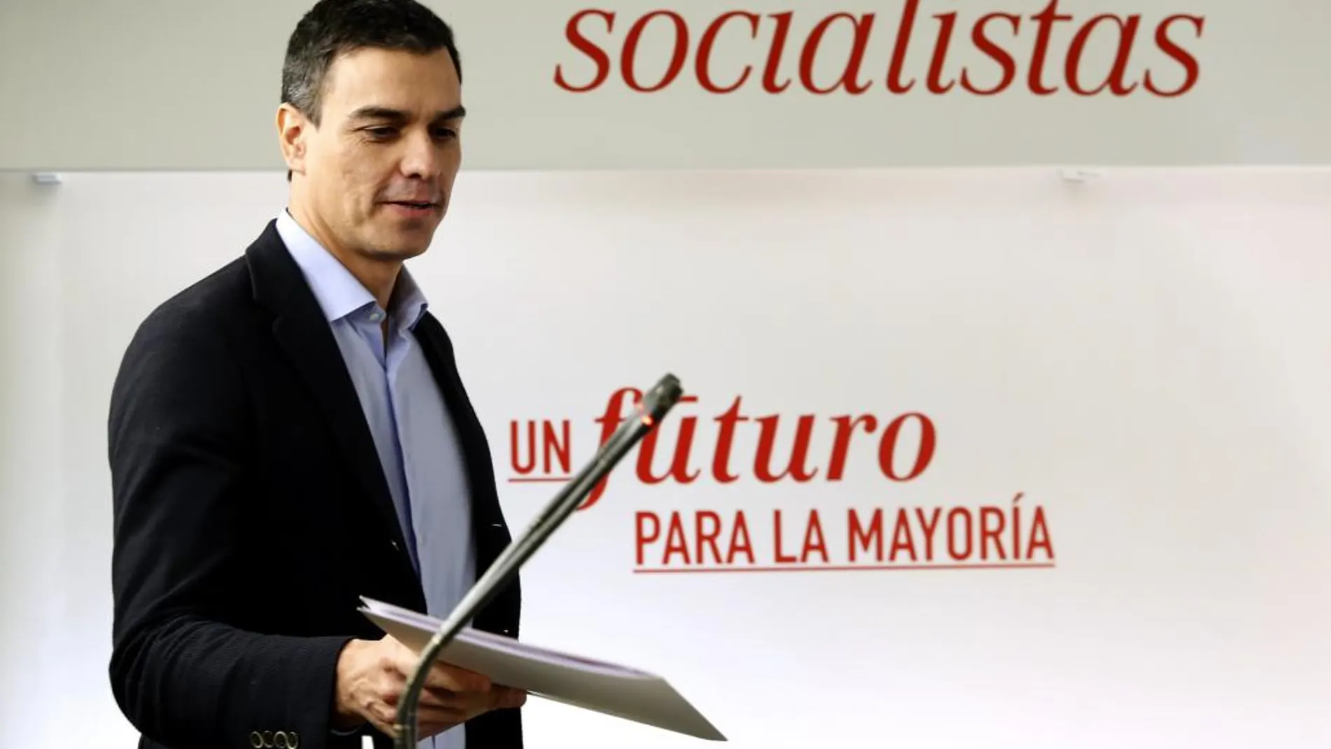El líder del PSOE, Pedro Sánchez, durante la rueda de prensa posterior a la reunión de la Ejecutiva Federal del partido.