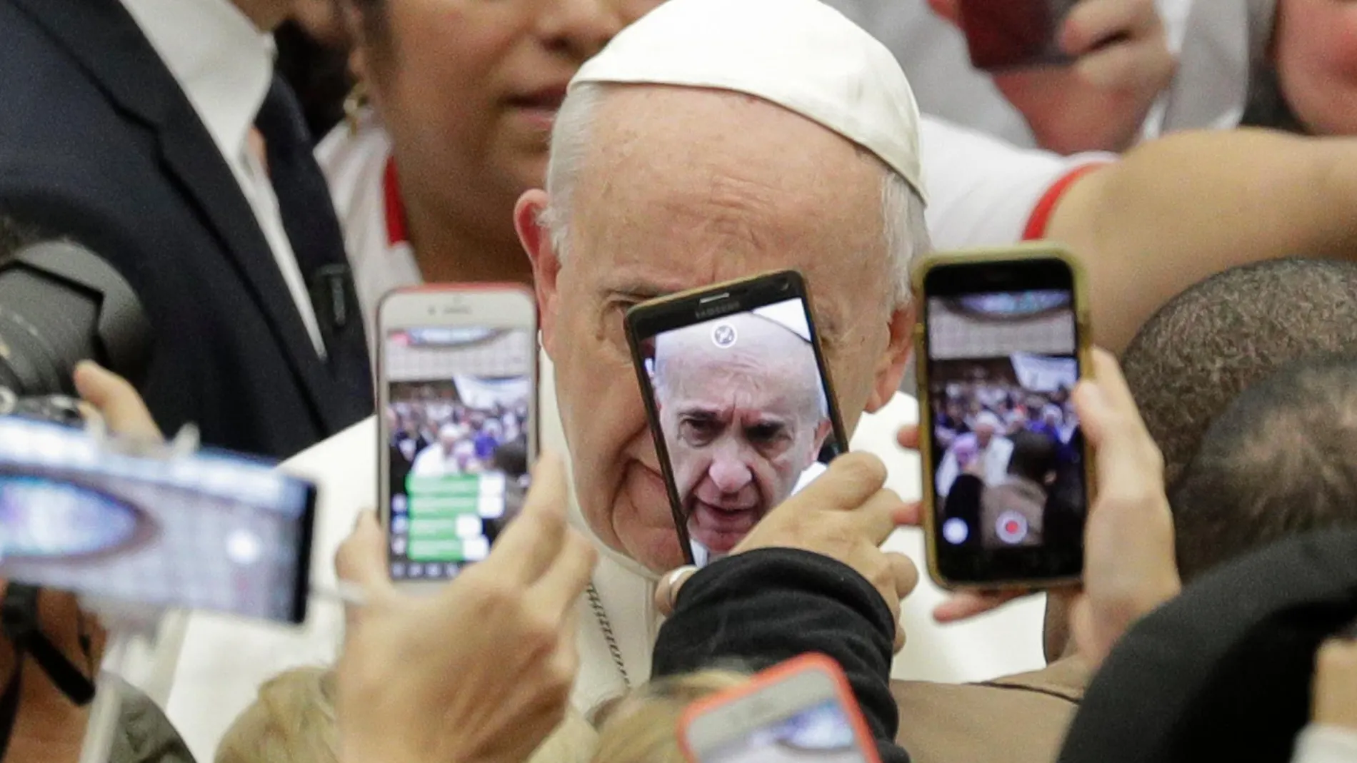 Bergoglio se reunirá con los jóvenes en los próximos días | AP