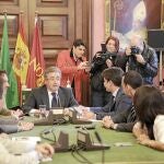 Zoido, reunido ayer con sus concejales de distrito