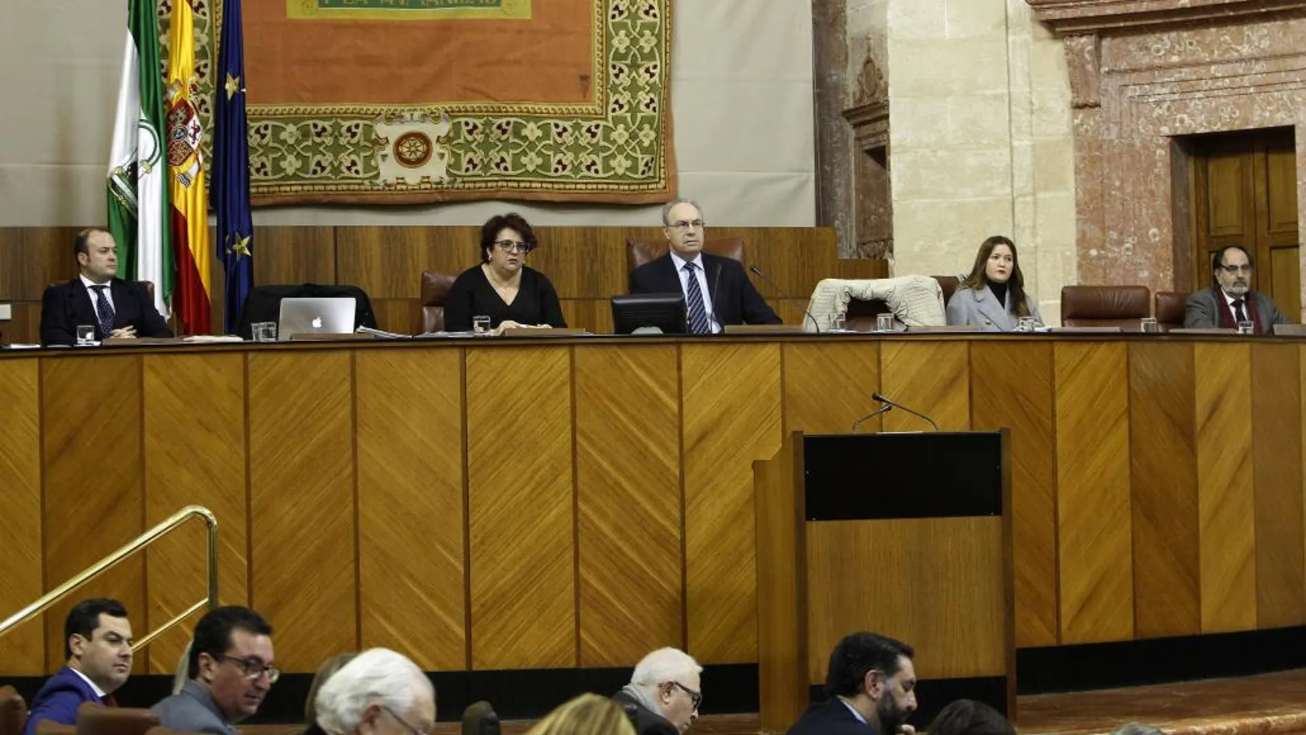 Componentes de la Mesa del Parlamento andaluz