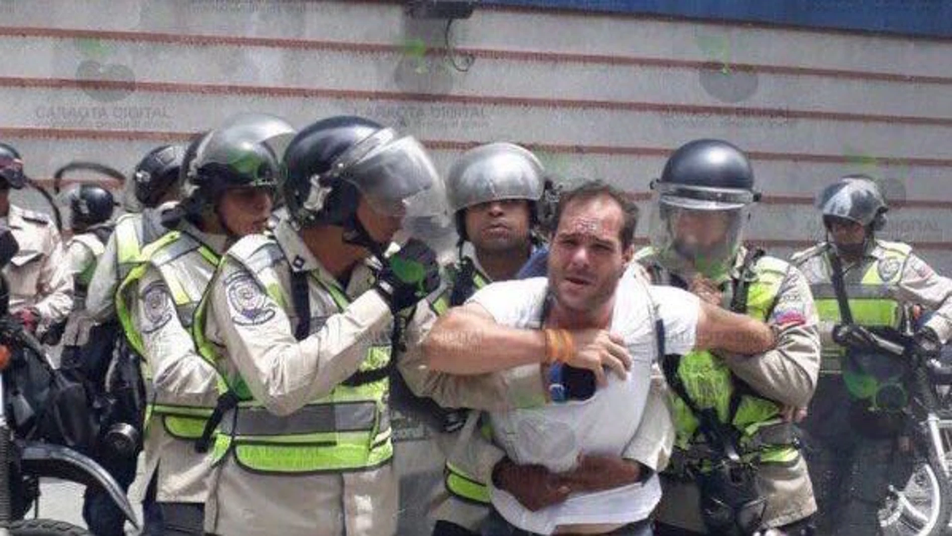 Momento de la detención de Sergio Contreras