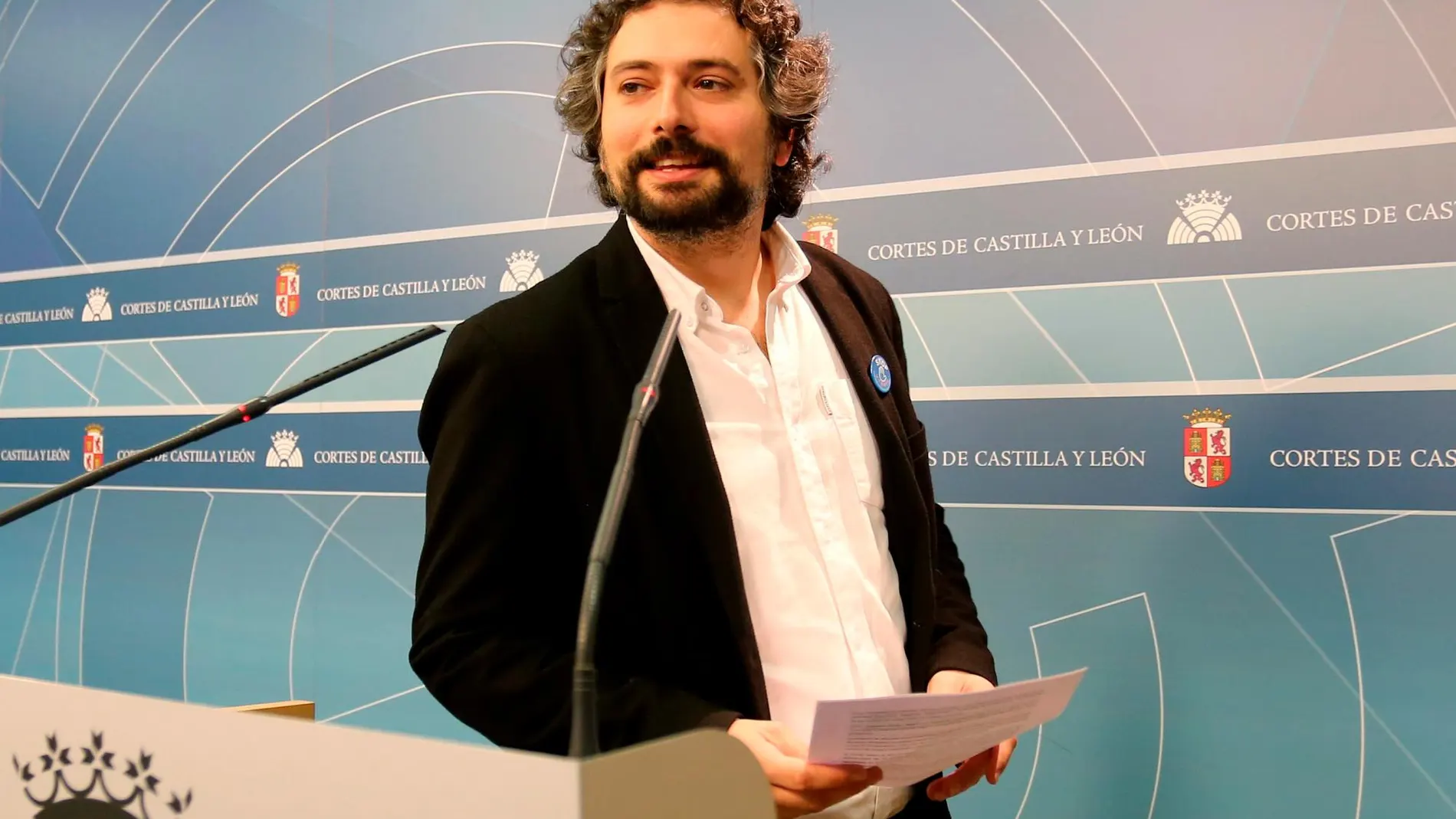 El coordinador de IUCyL, José Sarrión, presenta su candidatura