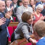 Germà Bel en el primer pleno de la legislatura aplaude el nombramiento de Carme Forcadell como presidenta