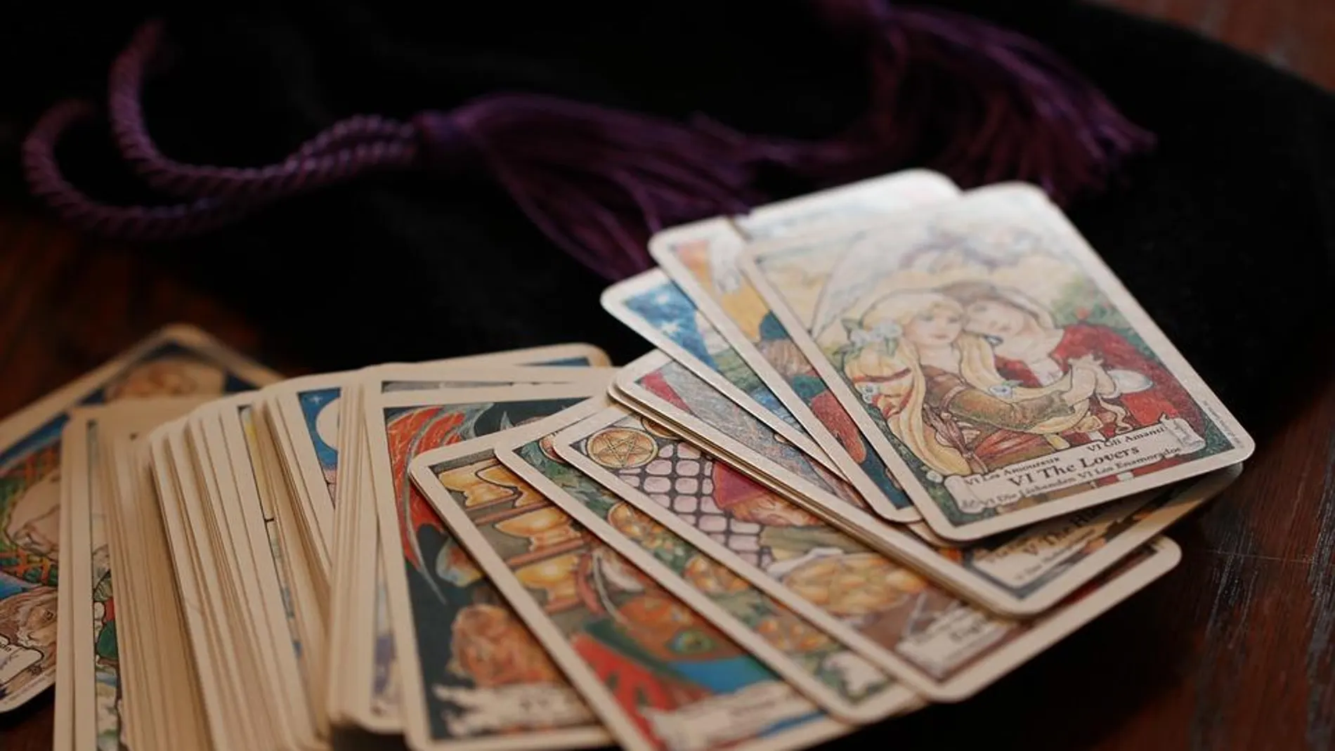 Otras formas de entender el tarot: tarot evolutivo y tarot gestáltico