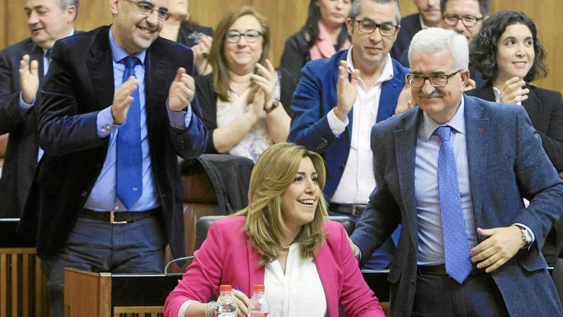 La presidenta de la Junta de Andalucía, la socialista Susana Díaz, junto a Jiménez Barrios