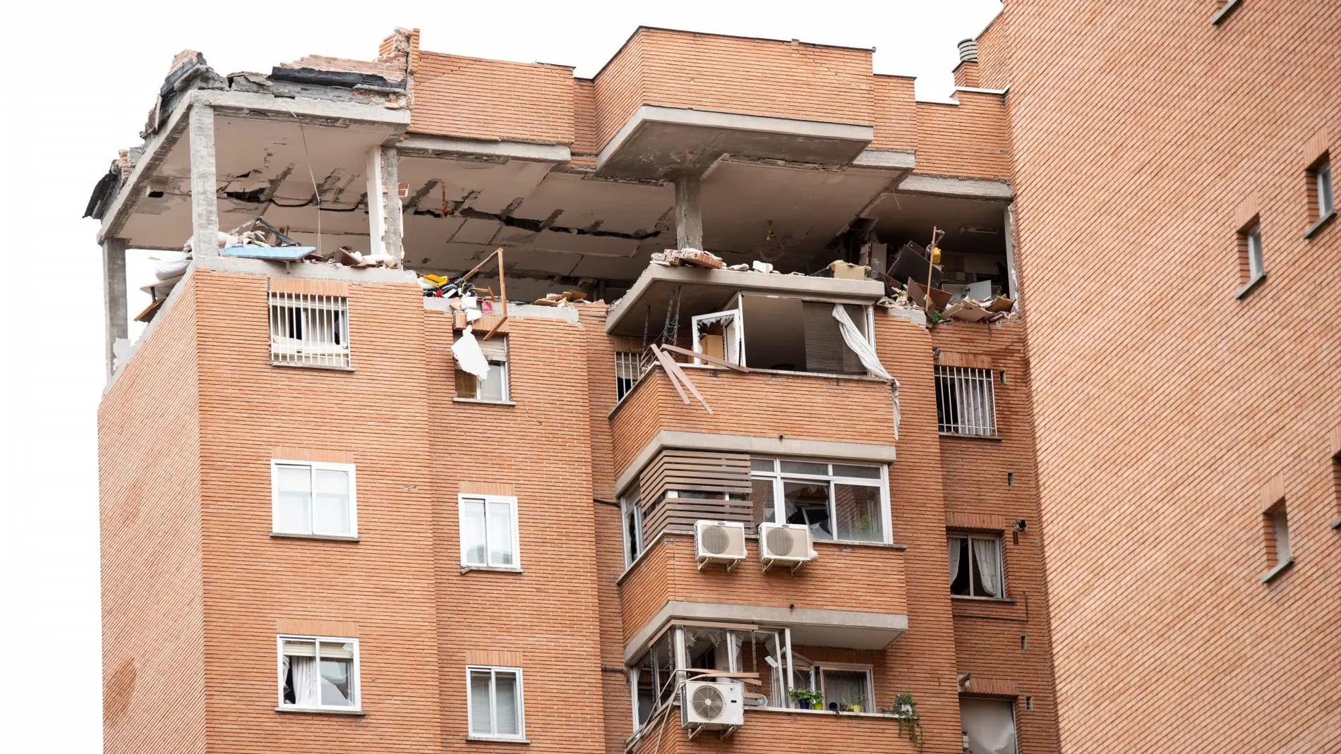 La explosión ha destrozado la ultima planta del edificio
