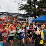 Alrededor de un millar de corredores participaron entre la media maratón y la prueba de diez mil metros para aficionados