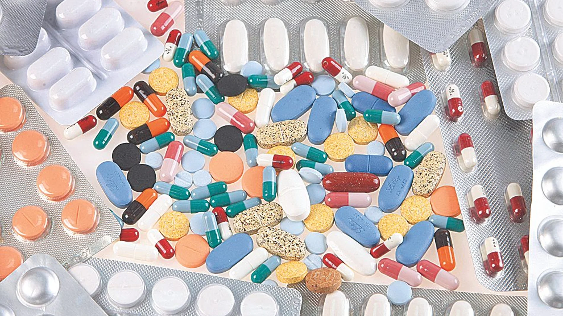 Los medicamentos genéricos salen al mercado con un precio un 40% menor que el original