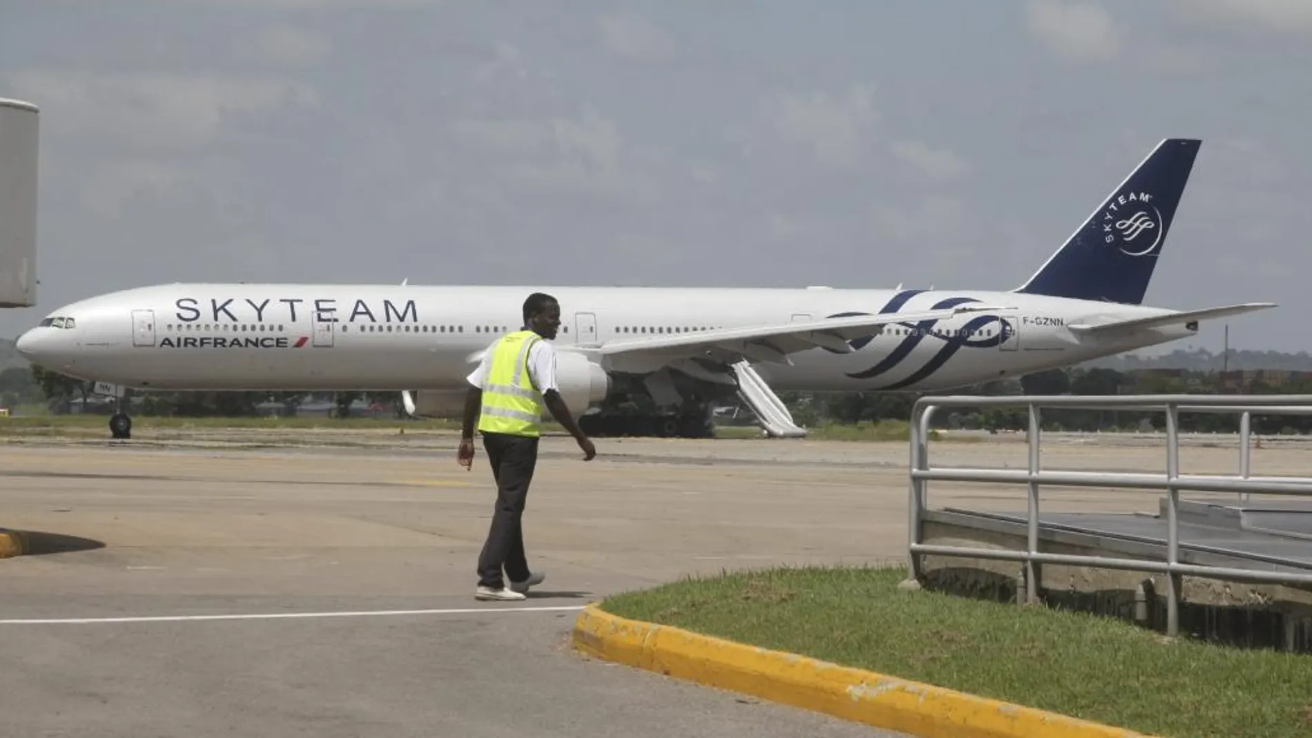 Air France presenta una denuncia por la amenaza de bomba que desvió su avi