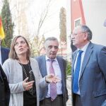 La consejera de Agricultura, Milagros Marcos, junto a Fernando de Paz Cabello y Ángel González Quintanilla