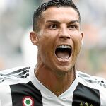 Cristiano celebra su primer gol con la Juve