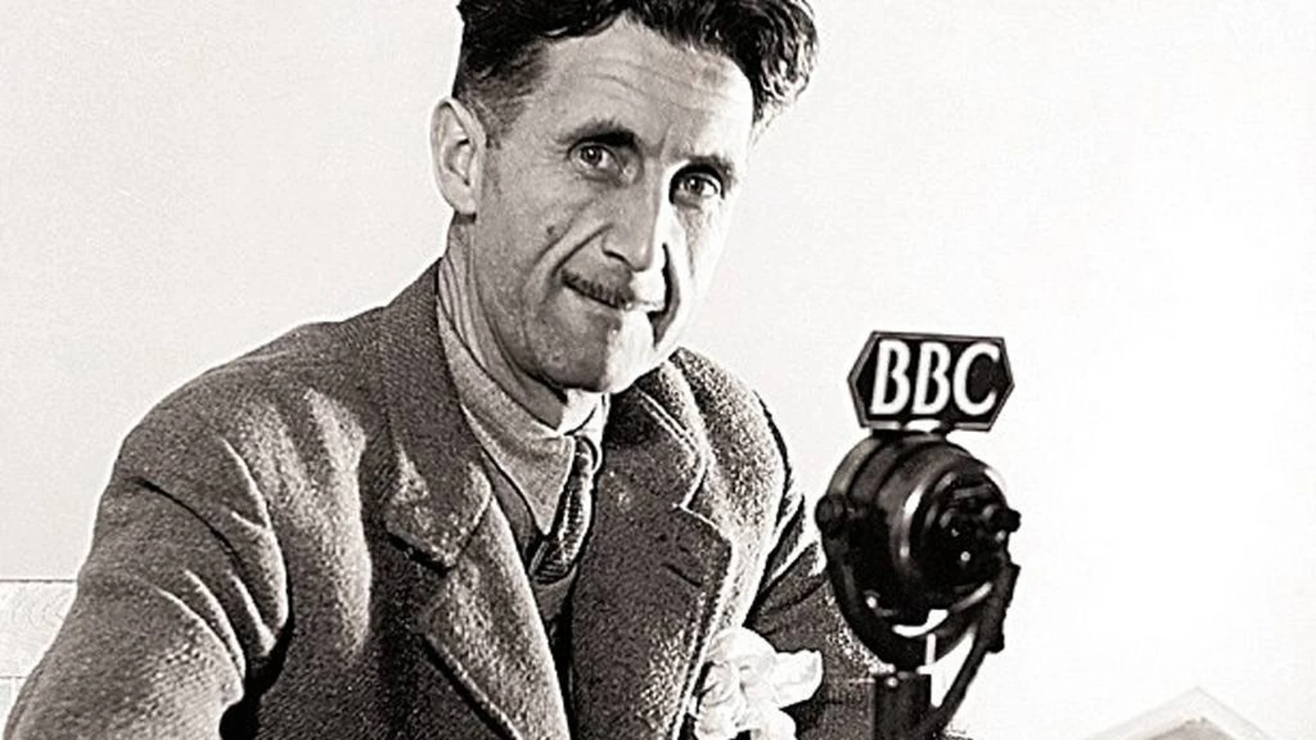 George Orwell trabajando para la BBC durante la Segunda Guerra Mundial