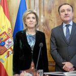 María José Salgueiro junto a Antonio Andrés Laso, antes de dar inicio a la rueda de prensa que siguió a la toma de posesión