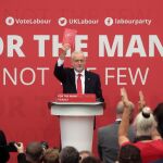 Jeremy Corbyn presentó el programa laborista, ayer en Bradford
