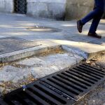 Aceras intransitables: las quejas por la rotura de baldosas se disparan un 26%