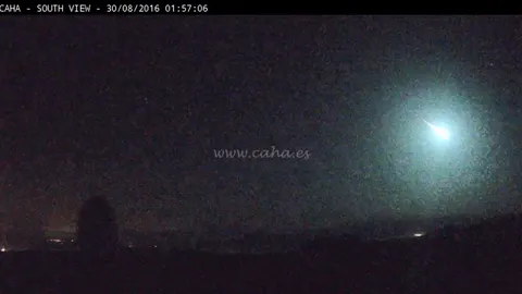 Una gran «bola de fuego» recorre el cielo de Málaga
