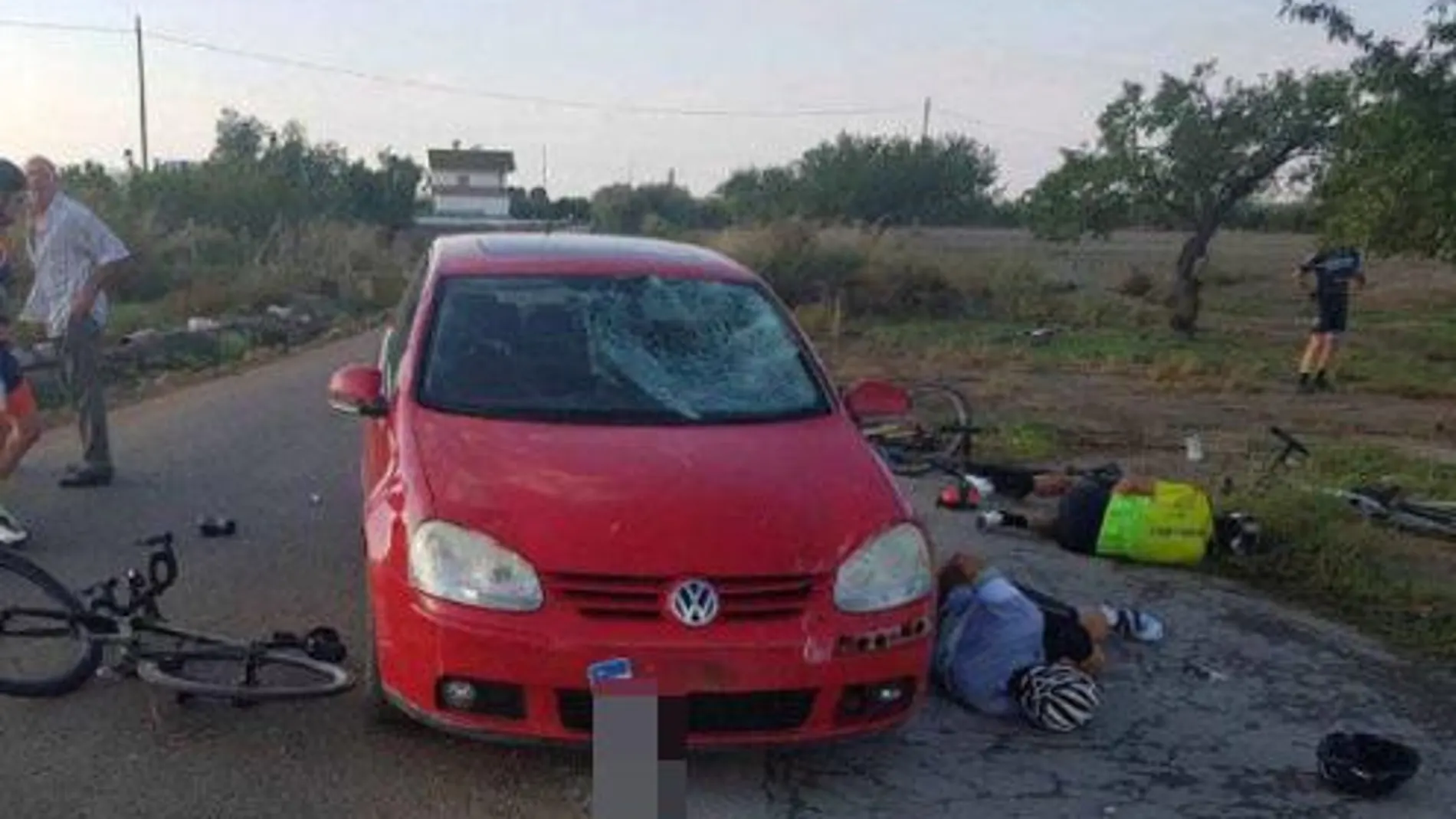 Un anciano atropella a 8 ciclistas en Lorca