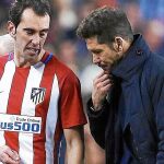 Godín se retira del césped el pasado martes en el Camp Nou