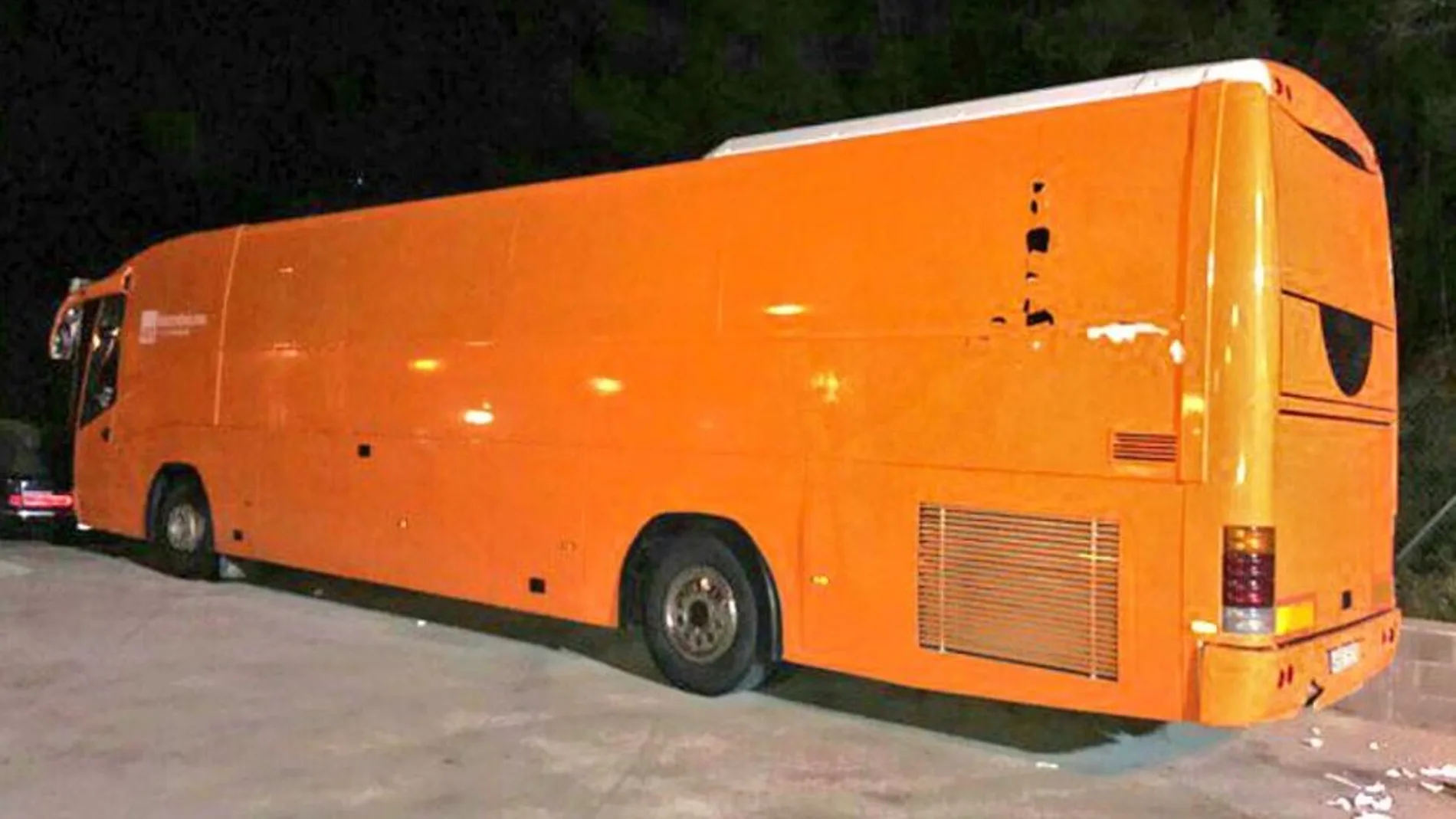 El bus tránsfobo de HazteOír sin los vinilos