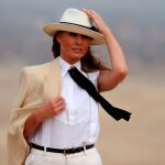 La primera dama de EE UU visita las pirámides de Guiza / Foto: Reuters