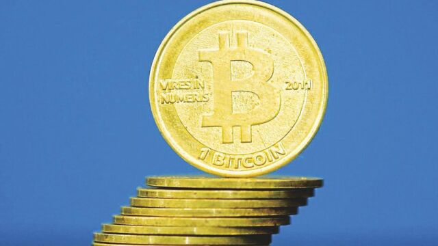 El bitcoin cumple una década