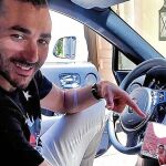 Benzema muestra su carné tras uno de sus incidentes con el coche