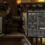 Panel informativo de la Bolsa de Madrid con la evolución del IBEX 35