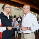 Jesús Julio Carnero y Ramiro Ruiz Medrano, antes de participar en el encuentro con alcaldes del PP de Valladolid