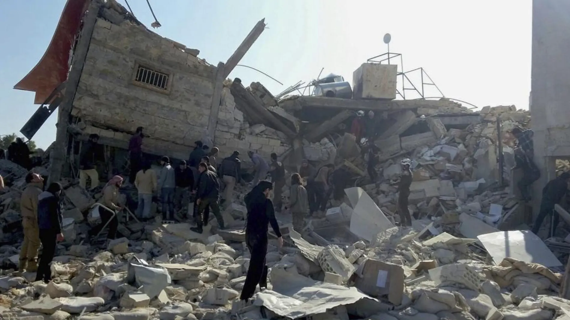 Imagen de archivo de la ciudad de Idleb tras un ataque aéreo