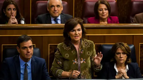 Carmen Calvo durante la sesión de control/Foto: A. R. Roldán