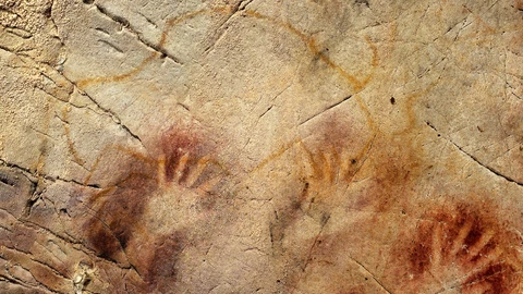 Tres de las manos de las cuevas de Altamira