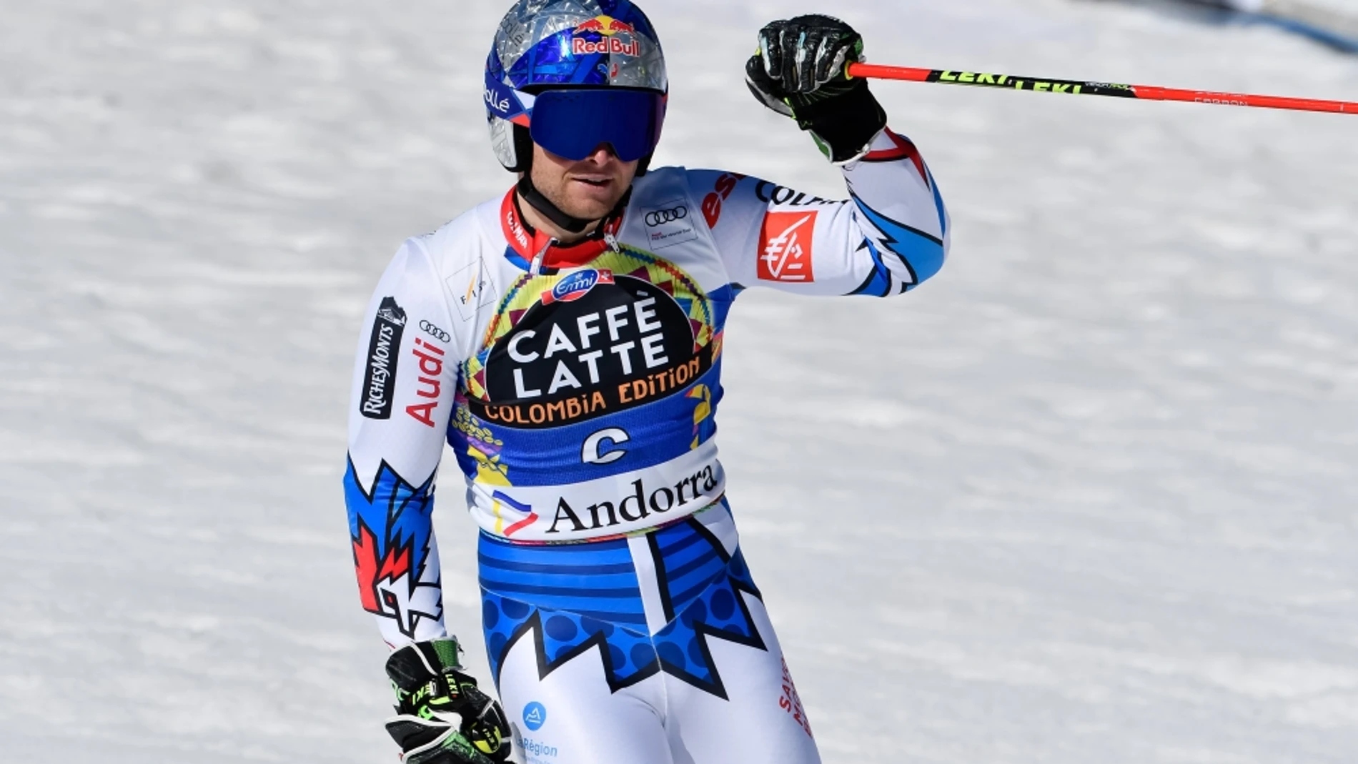El francés Alexis Pinturault celebra su vicotria del Slalom Gigante de la Copa del Mundo
