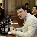 El estudiante estadounidense Otto Frederick Warmbier durante su juicio en la Corte Suprema de Corea del Norte el 16 de marzo de 2016