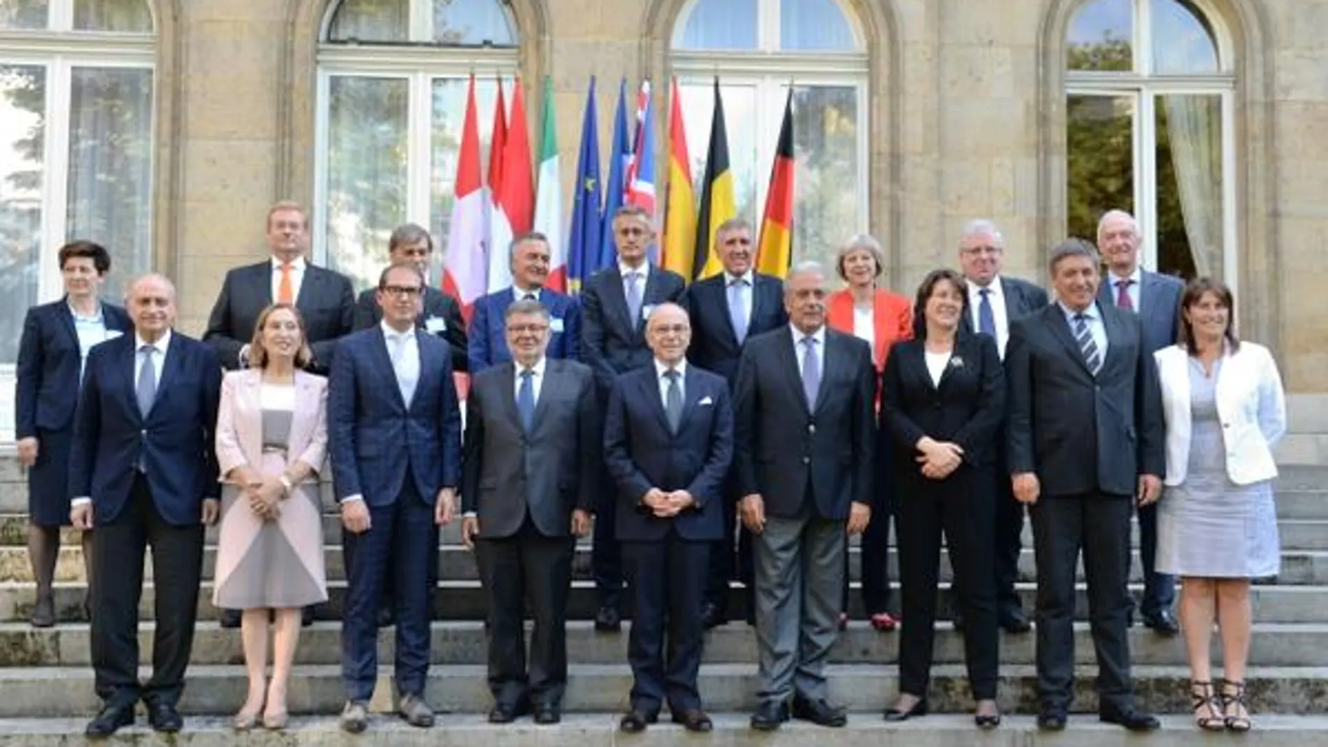 Imagen de los ministros de Interior y Transportes reunidos hoy en Bruselas