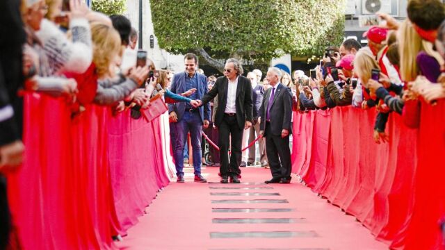 José Coronado recibió el Premio «Almería Tierra de Cine» y descubrió su estrella en el Paseo de la Fama