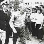McCain, tras su liberación en 1973
