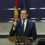 Mariano Rajoy, durante la rueda de prensa que ha ofrecido hoy tras la reunión que ha mantenido con Pedro Sánchez.