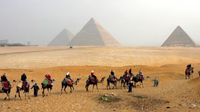 Pirámides de Guiza en El Cairo