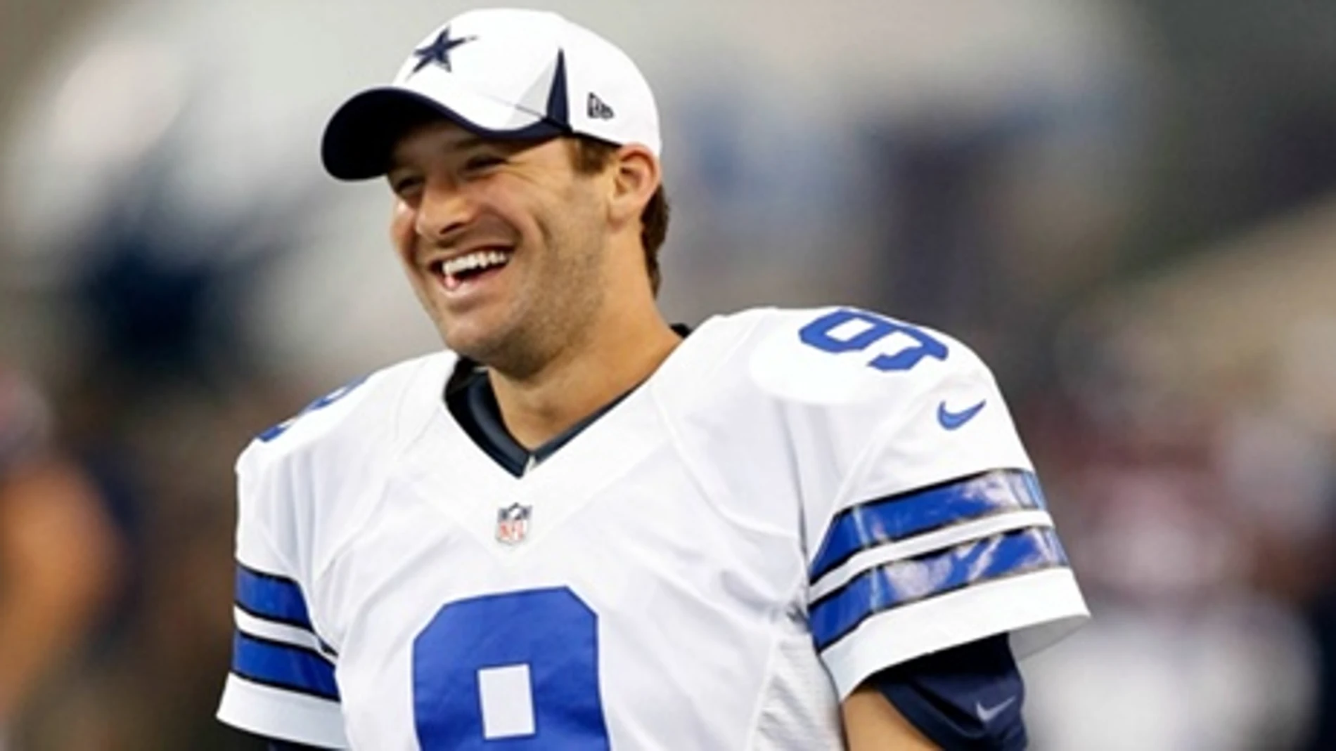 Tony Romo quaterback golf