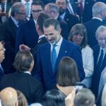 El Rey Felipe VI, visita el expositor de Tellurian, durante la inauguración de la trigésima edición de Gastech / Foto: EFE/Quique García